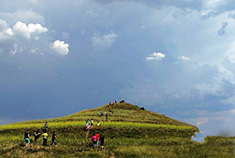 周末去草原天路拉风赏光