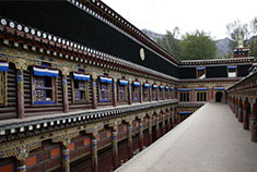 山川秀丽 德格自驾游攻略