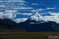 神山与圣湖相约——阿里采风