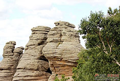 阿斯哈图冰石林的险峻记忆