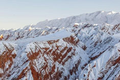 新疆努尔加大峡谷冬季风光