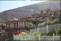 净化心灵的圣地——四川色达