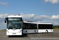 图赏世界上最长的公共汽车