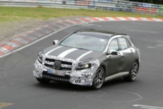 2014款奔驰GLA 45 AMG更少伪装谍照曝光