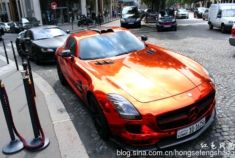 实拍红色镀铬版奔驰SLS AMG超跑