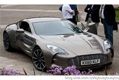 一览国外街头阿斯顿·马丁One-77