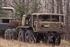 莫斯科郊外的军车墓地是无人看管的军工场