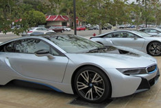 2015款宝马i8油电混合动力跑车闪耀来袭