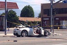 富二代驾法拉利车祸身亡为何引起热议