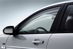 玻璃就像车的眼睛 汽车玻璃维护详解