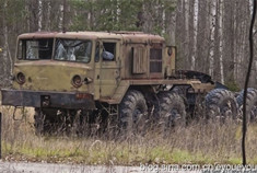 废弃荒野 令人震惊的莫斯科郊外的军车墓地