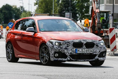 新款宝马1系路试谍照曝光 外形内饰略有调整