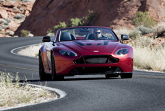 阿斯顿-马丁性能最强敞篷车V12 Vantage S