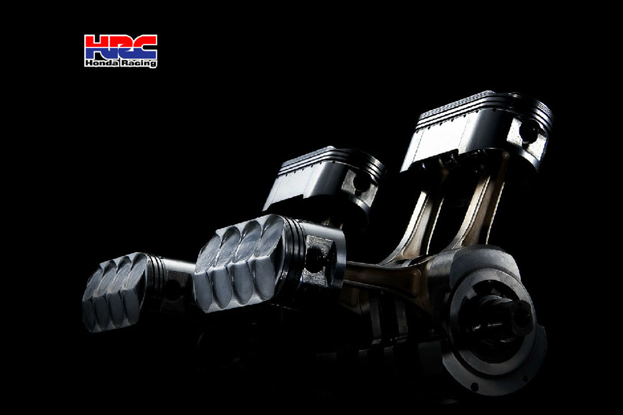 日本国宝级摩托车椭圆活塞8气门的NR750