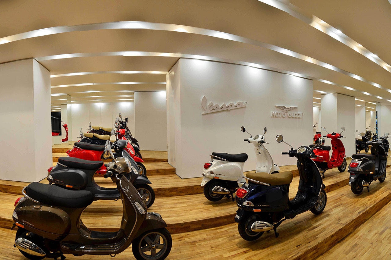 中国首家VESPA官方旗舰店正式开业