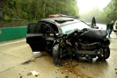 广西桂柳高速发生追尾事故致4死2伤