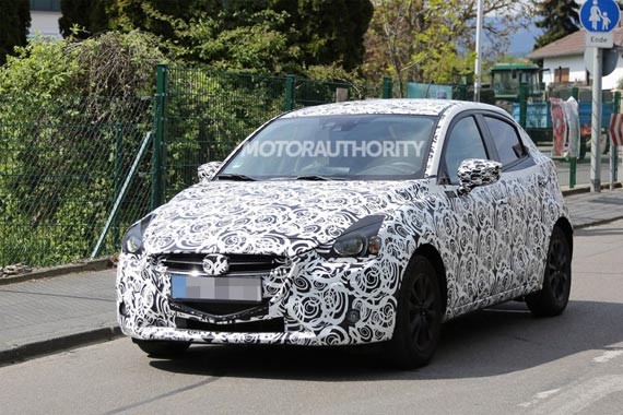 新一代马自达2谍照曝光 或巴黎车展首发