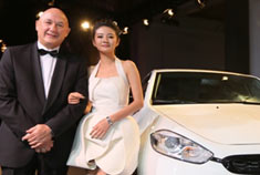 众明星出席华谊之夜 致悦达人秀闪耀启动