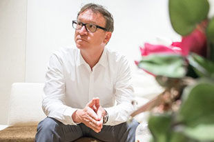 不变的911 专访保时捷设计师Grant Larson