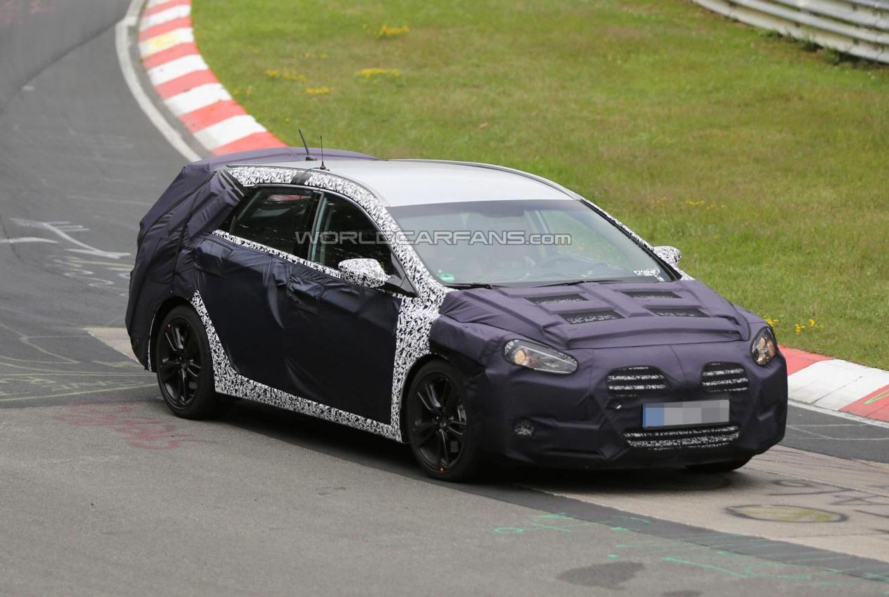 改款现代i40最新谍照曝光 或10月亮相