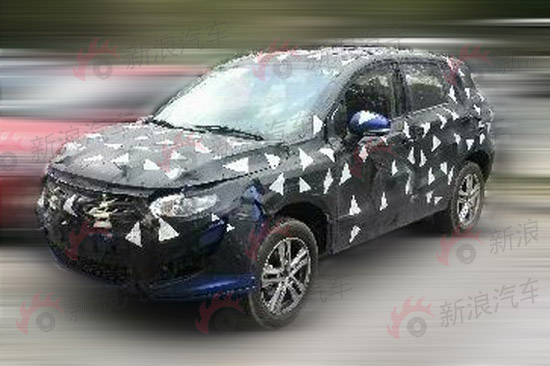 广汽传祺紧凑型SUV车型GS3测试车曝光