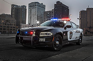 2015款道奇Charger Pursuit警车发布