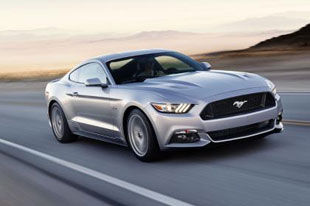 2015款福特Mustang比上代“渴”