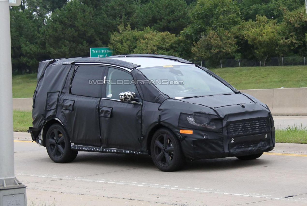 新款福特Galaxy最新谍照 车身更大更时尚