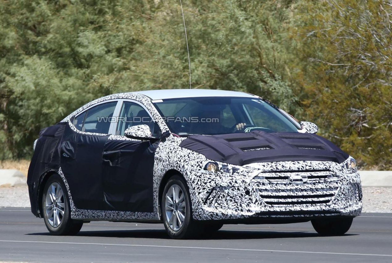 改款现代伊兰特谍照曝光 或明年发布