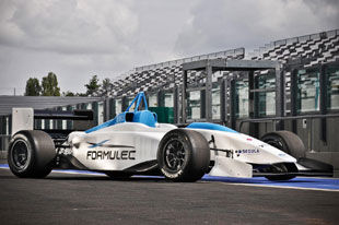 首个街道车展将和电动方程式比赛同时开展