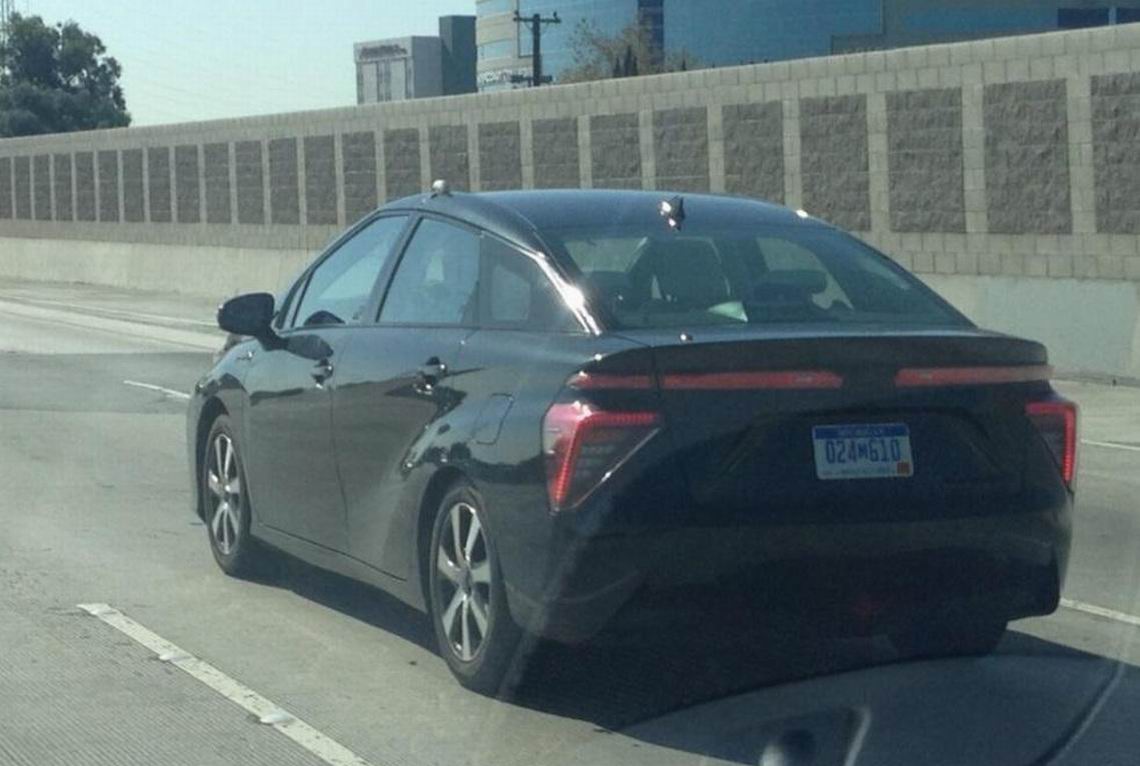 丰田Mirai氢燃料电池车美国路试