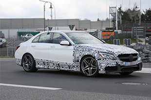 梅赛德斯官方宣布新C63 AMG沿用V8引擎
