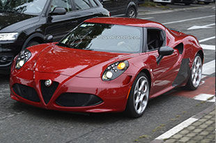 阿尔法罗密欧加强版4C谍照首次曝光