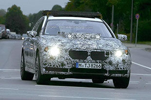 震撼车坛 宝马X7测试车首次曝光