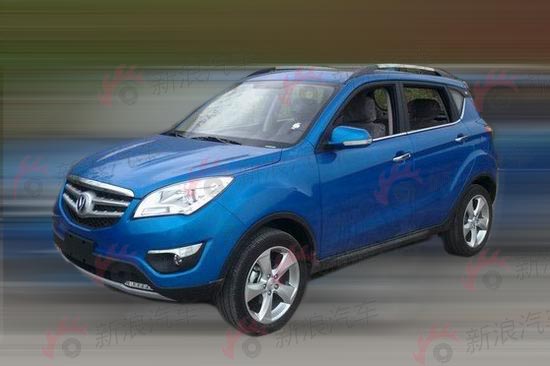 新增1.5T  长安汽车2015款CS35谍照曝光
