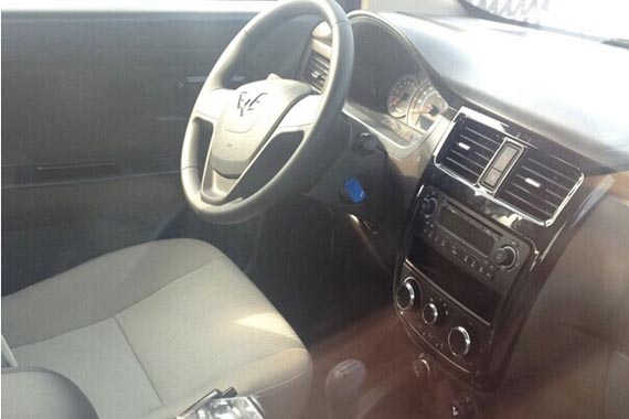 五菱宏光V内饰谍照首度曝光