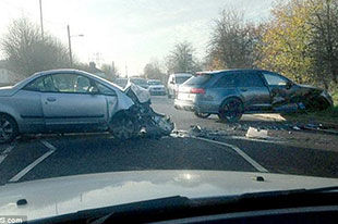 有惊无险 贝克汉姆开奥迪RS6出车祸
