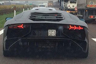 兰博基尼Aventador SV测试车意大利疯跑