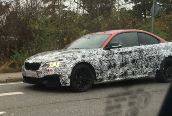 宝马M2双门轿跑车最新谍照 2016年上市