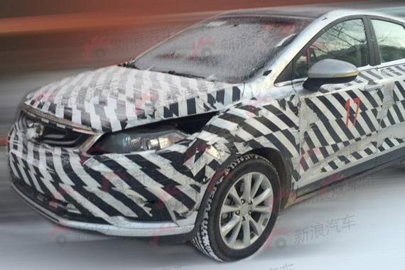 年底发布 吉利Cross测试车谍照曝光
