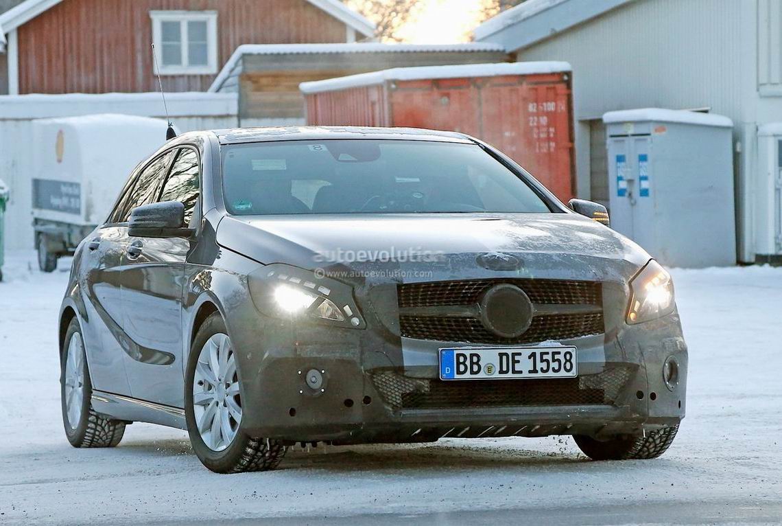 奔驰新款A级谍照曝光 年底上市