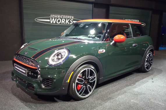 新MINI JCW北美车展首发 22865英镑起售