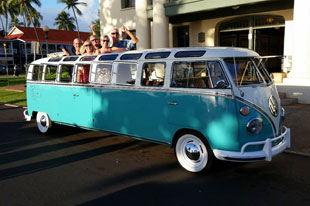 世界唯一12座加长T-Bus