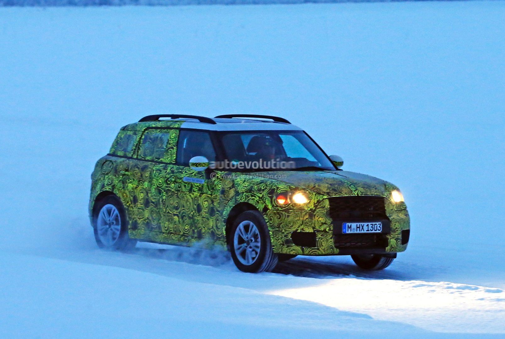 新MINI Countryman插电混动版谍照曝光