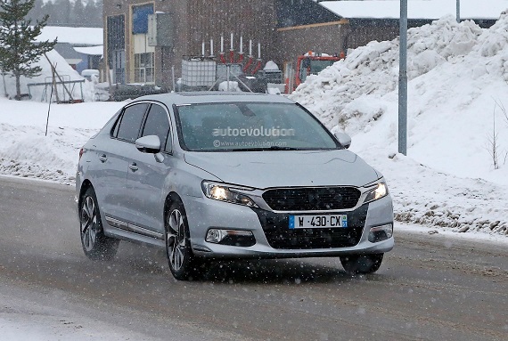 新DS 5LS四门轿车首次欧洲测试谍照曝光