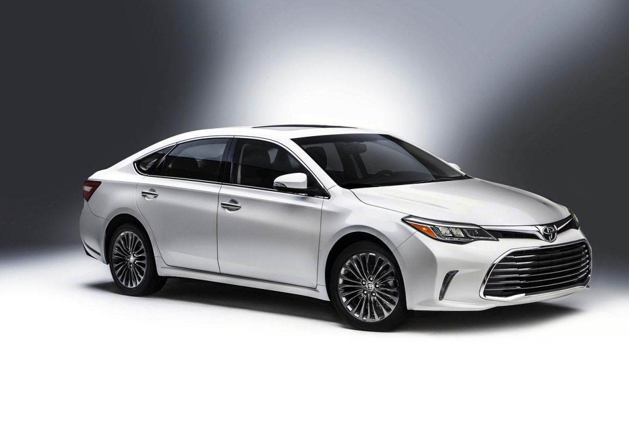 2016款丰田亚洲龙发布 外观内饰小改