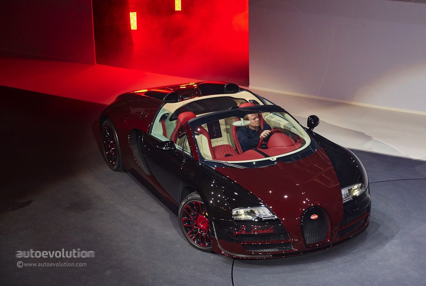 布加迪威航La Finale特别版日内瓦首发