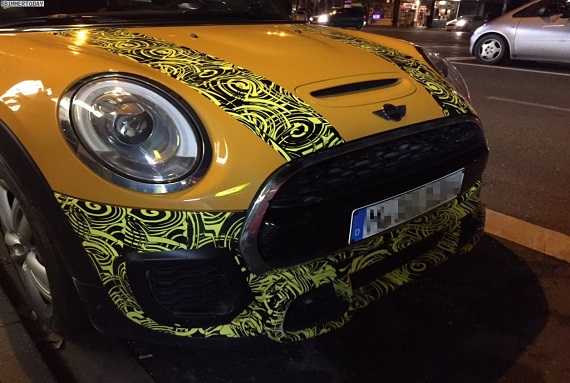 全新MINI JCW轻度伪装谍照