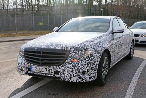 新一代奔驰E级谍照曝光 明年3月首发