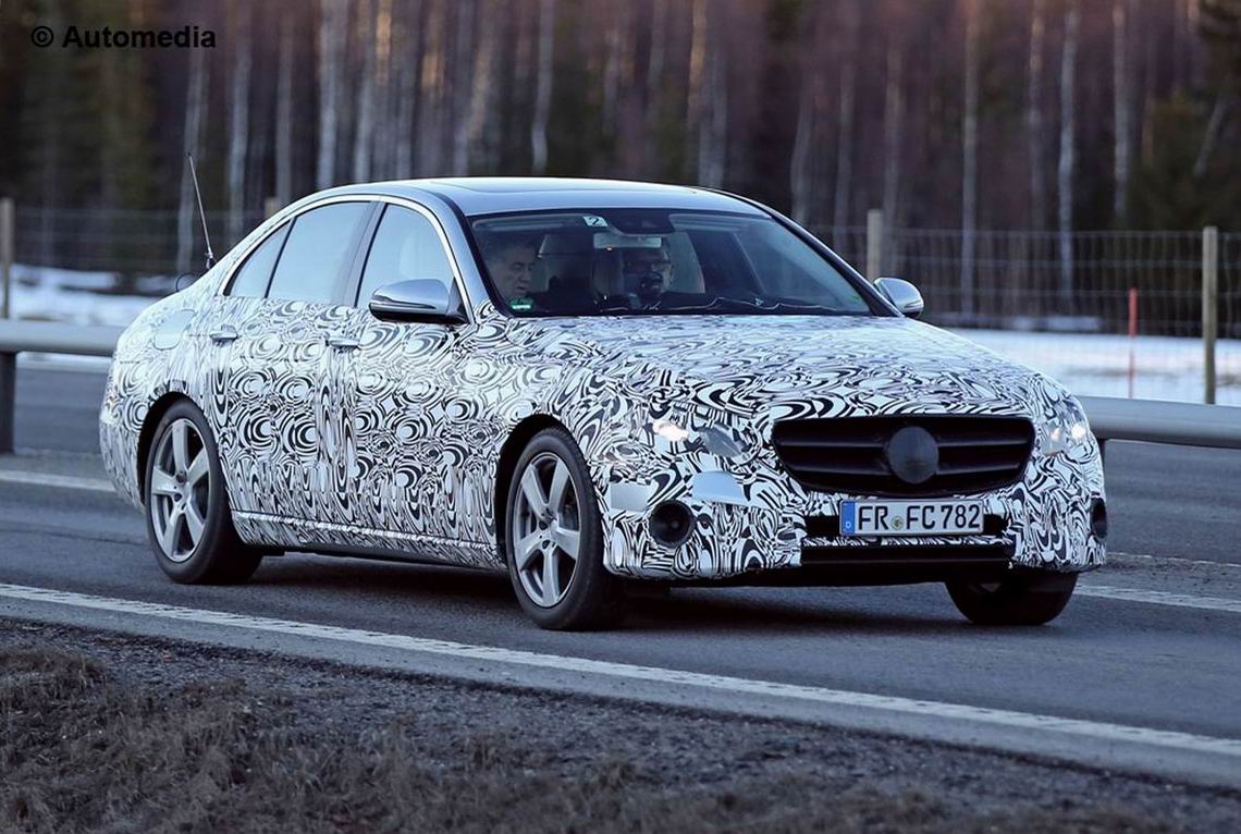 新一代奔驰E级谍照曝光 明年年初上市